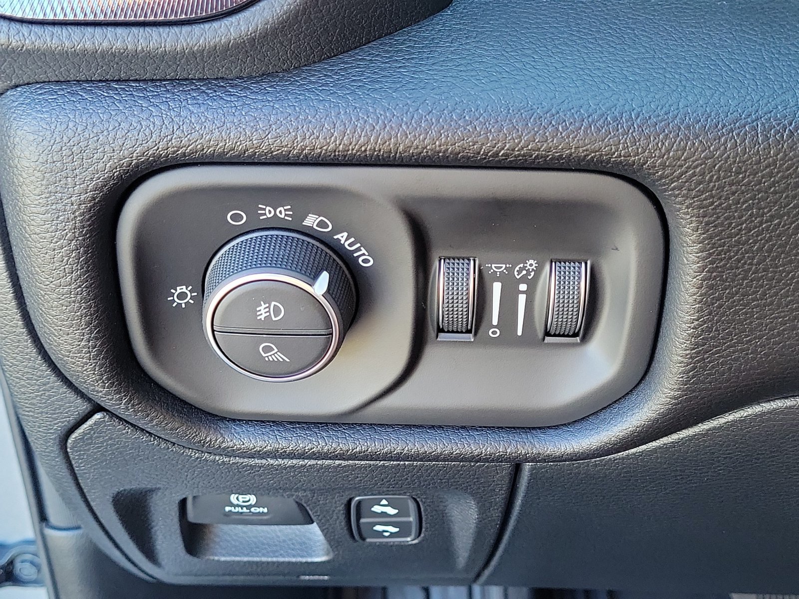 Used 2026 RAM 1500 Rebel w/ Rebel Level 2 Equipment Group AWD/4WD image 28
