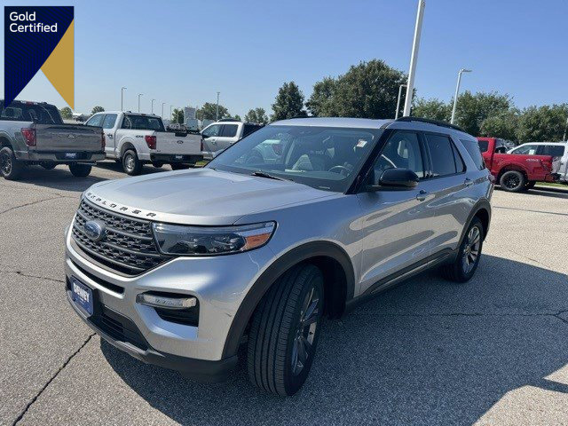 Certified 2022 Ford Explorer XLT w/ Equipment Group 202A
