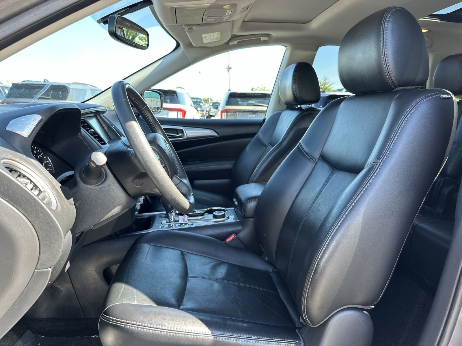 Used 2017 Nissan Pathfinder SL w/ SL Premium Package AWD/4WD image 14