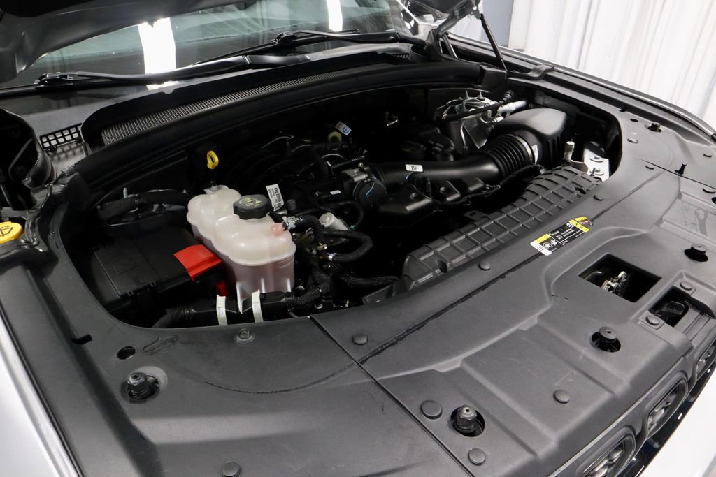 Used 2024 Jeep Grand Cherokee Altitude AWD/4WD image 17