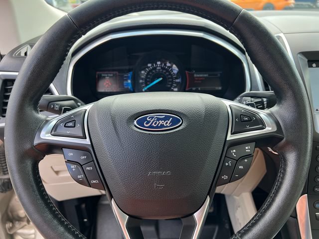 Certified 2017 Ford Edge Titanium w/ Equipment Group 302A AWD/4WD image 16