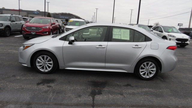 Used 2023 Toyota Corolla LE w/ LE Convenience Package video 2