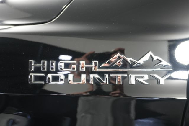 Used 2024 Chevrolet Tahoe High Country AWD/4WD image 27