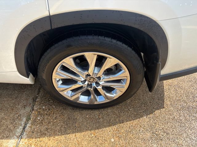 Used 2020 Toyota Highlander Limited AWD/4WD image 11