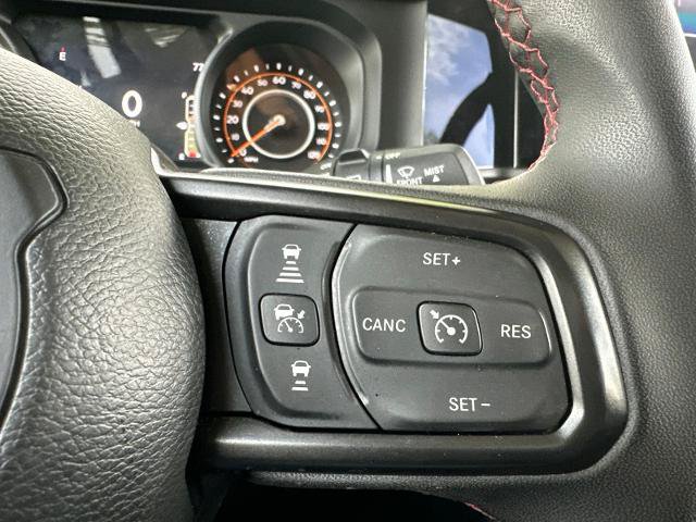 Used 2024 Jeep Wrangler Unlimited Rubicon AWD/4WD image 13