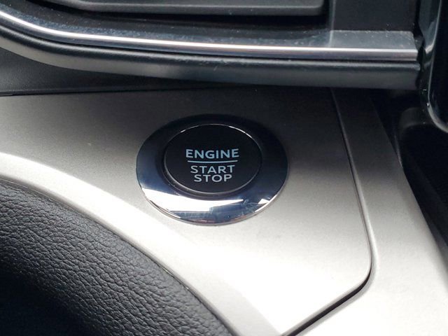 Certified 2022 Ford Explorer XLT w/ Equipment Group 202A image 31