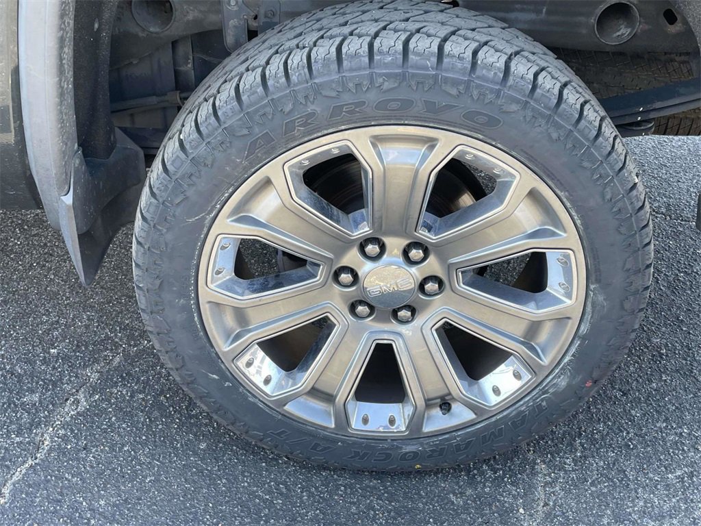 Used 2018 GMC Sierra 1500 Denali w/ Denali Ultimate Package image 9