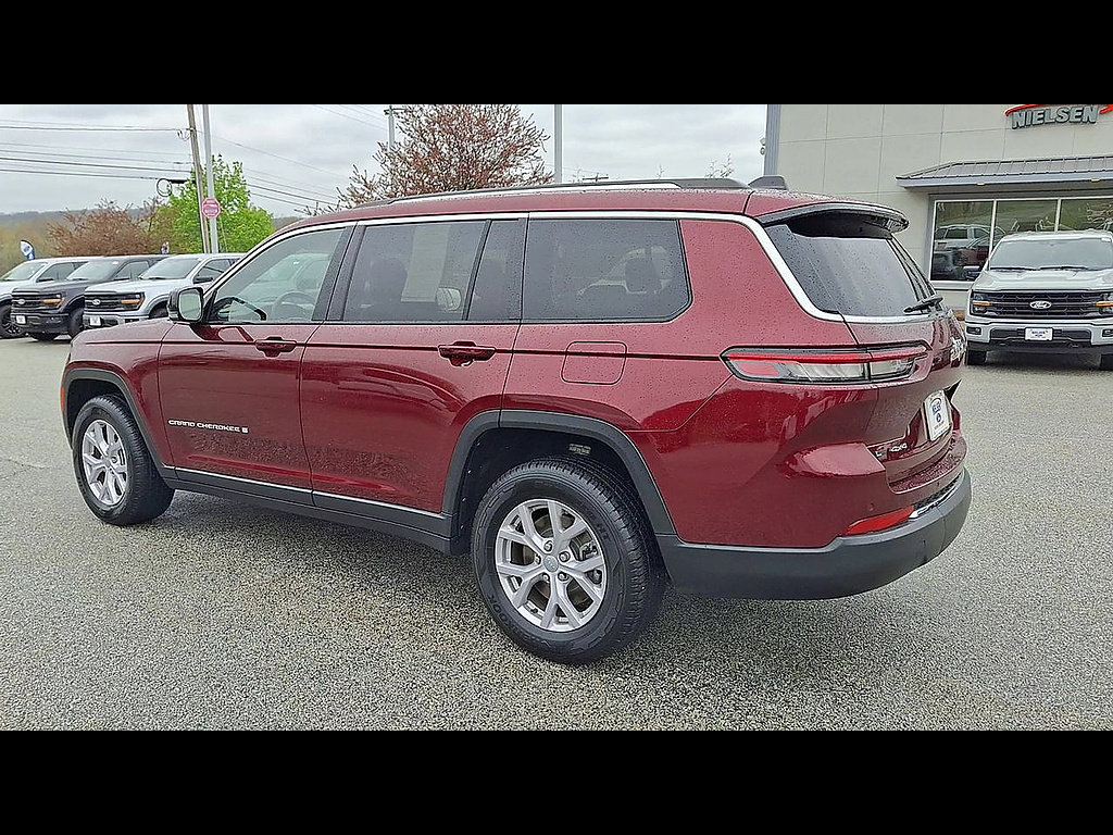 Used 2022 Jeep Grand Cherokee L Limited AWD/4WD image 6