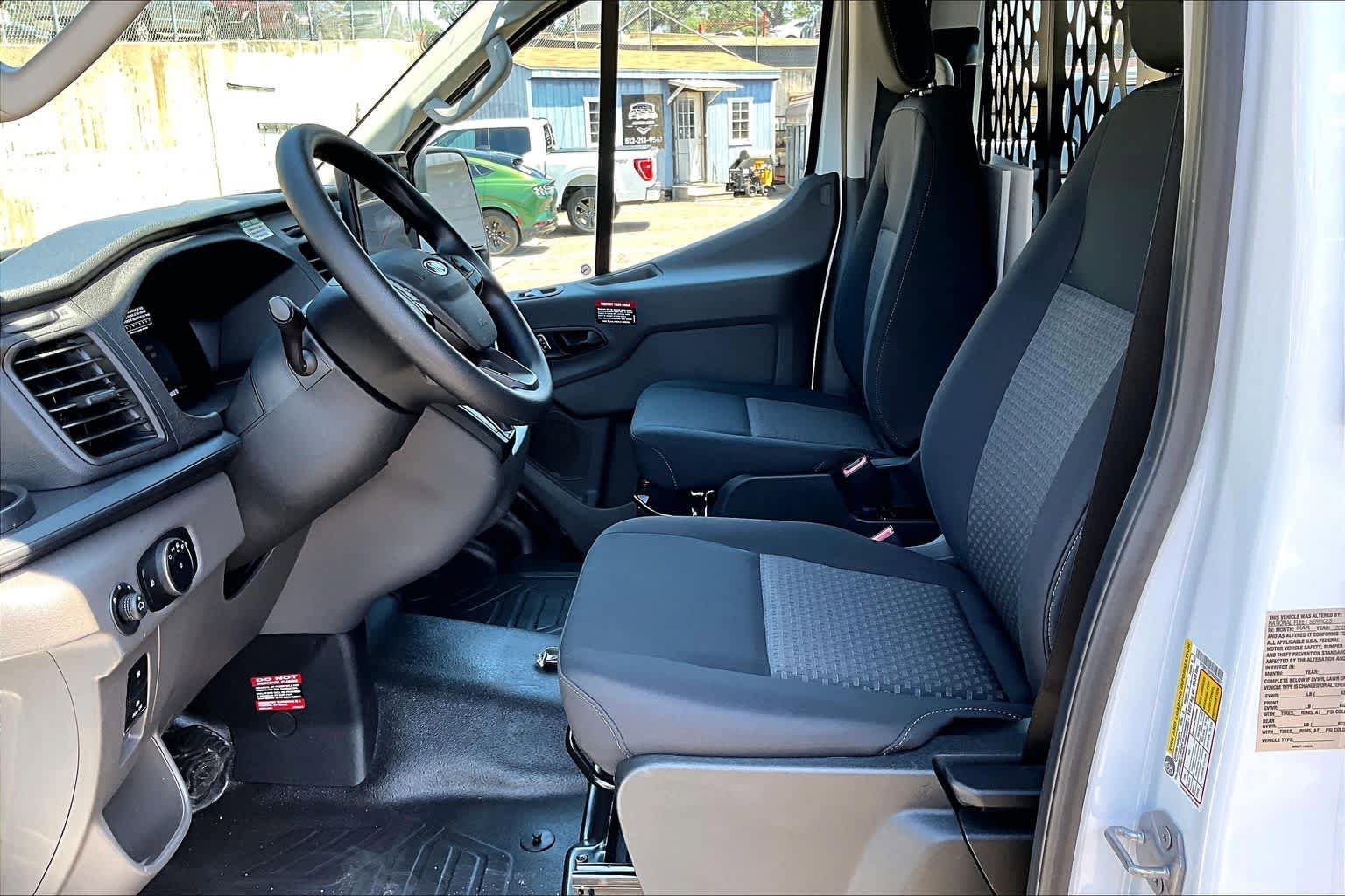 Certified 2026 Ford Transit 250 Low Roof RWD image 8