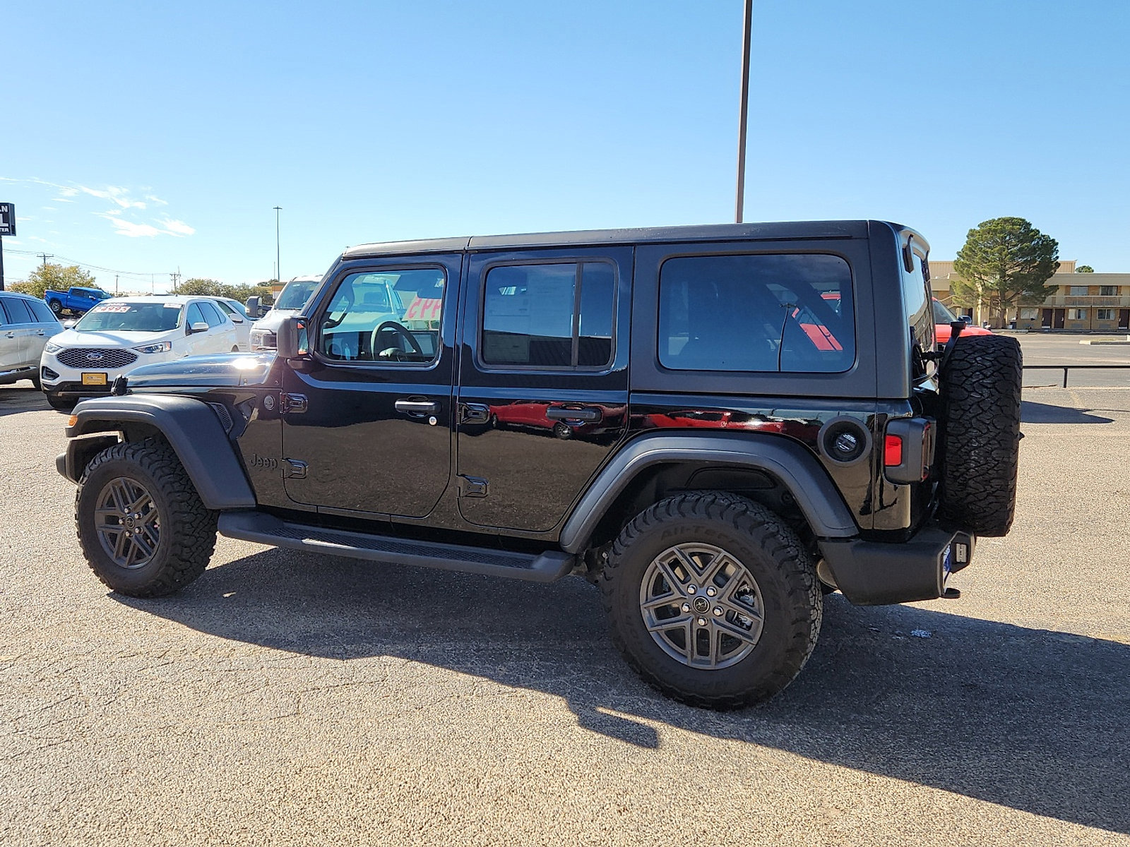 Used 2024 Jeep Wrangler Unlimited Sport image 2