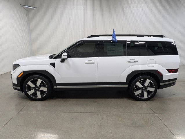 Used 2024 Hyundai Santa Fe Limited image 4