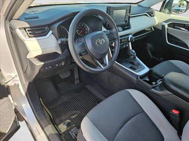 Used 2021 Toyota RAV4 XLE w/ Convenience Package image 10