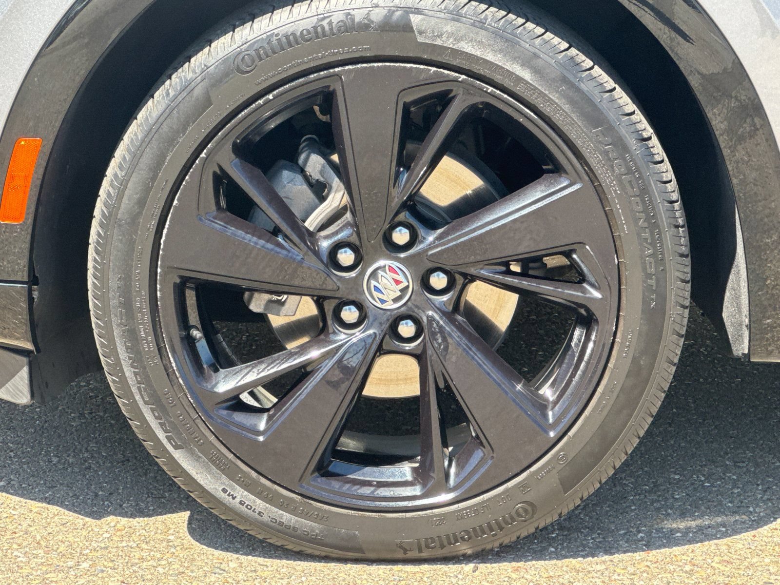 Used 2022 Buick Envision Essence w/ Sport Touring Package FWD image 35