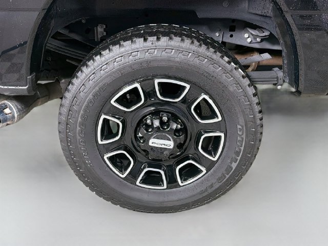 Certified 2025 Ford F250 Platinum AWD/4WD image 38