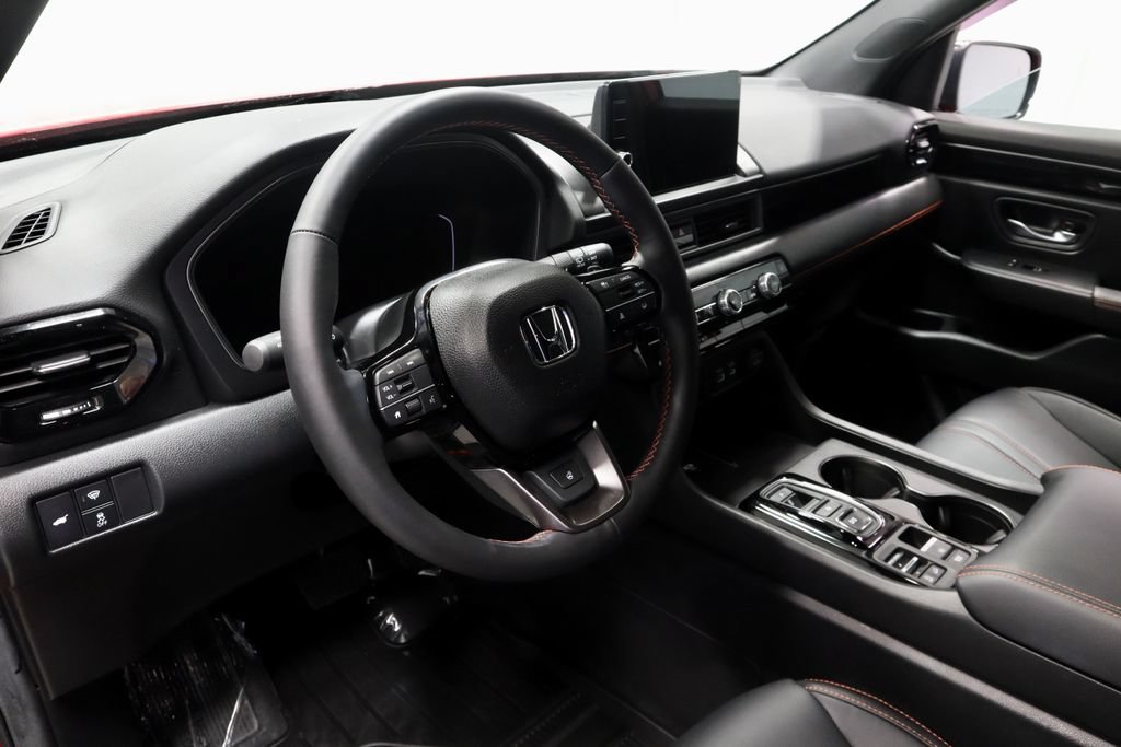 Used 2025 Honda Pilot TrailSport image 25