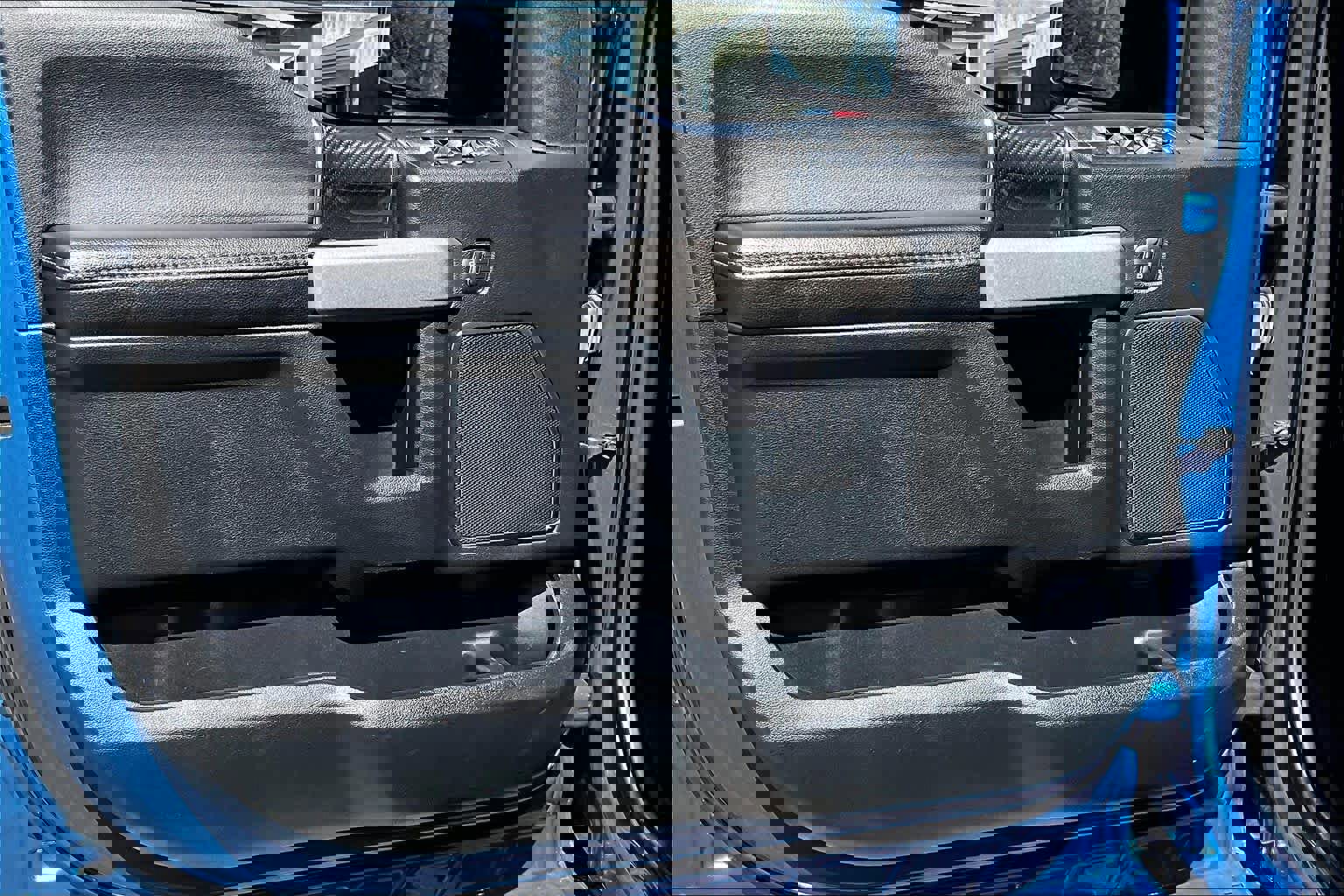 Certified 2019 Ford F150 Raptor w/ Equipment Group 802A Luxury image 24