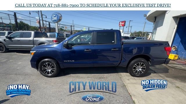 Used 2023 Nissan Titan SV AWD/4WD image 2