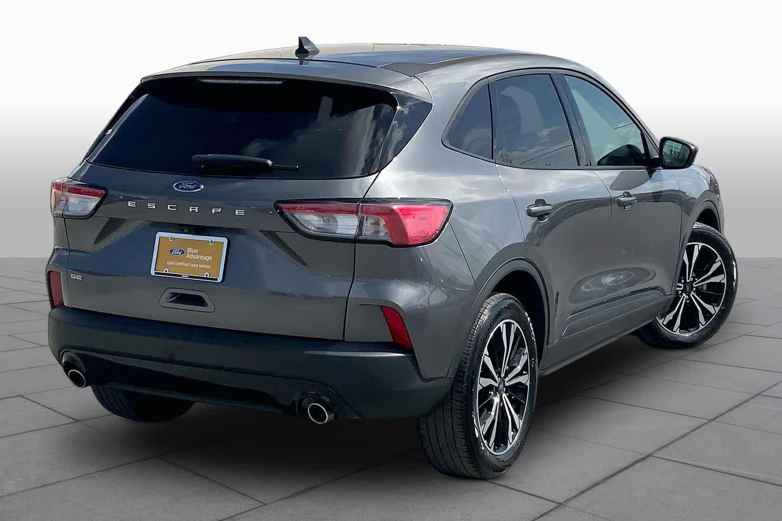 Certified 2022 Ford Escape SE w/ SE Sport Appearance Package FWD image 13