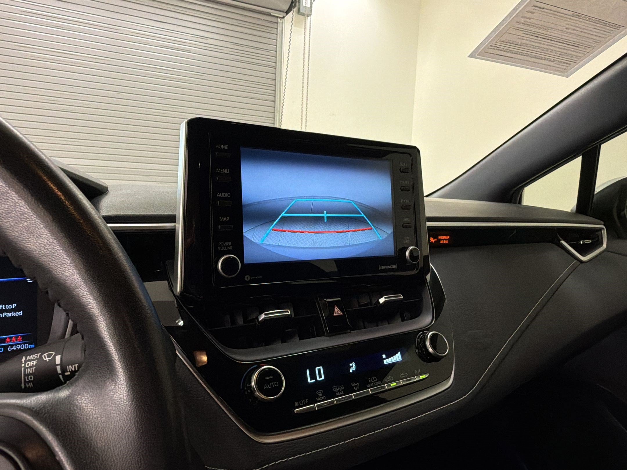 Used 2022 Toyota Corolla SE FWD image 25