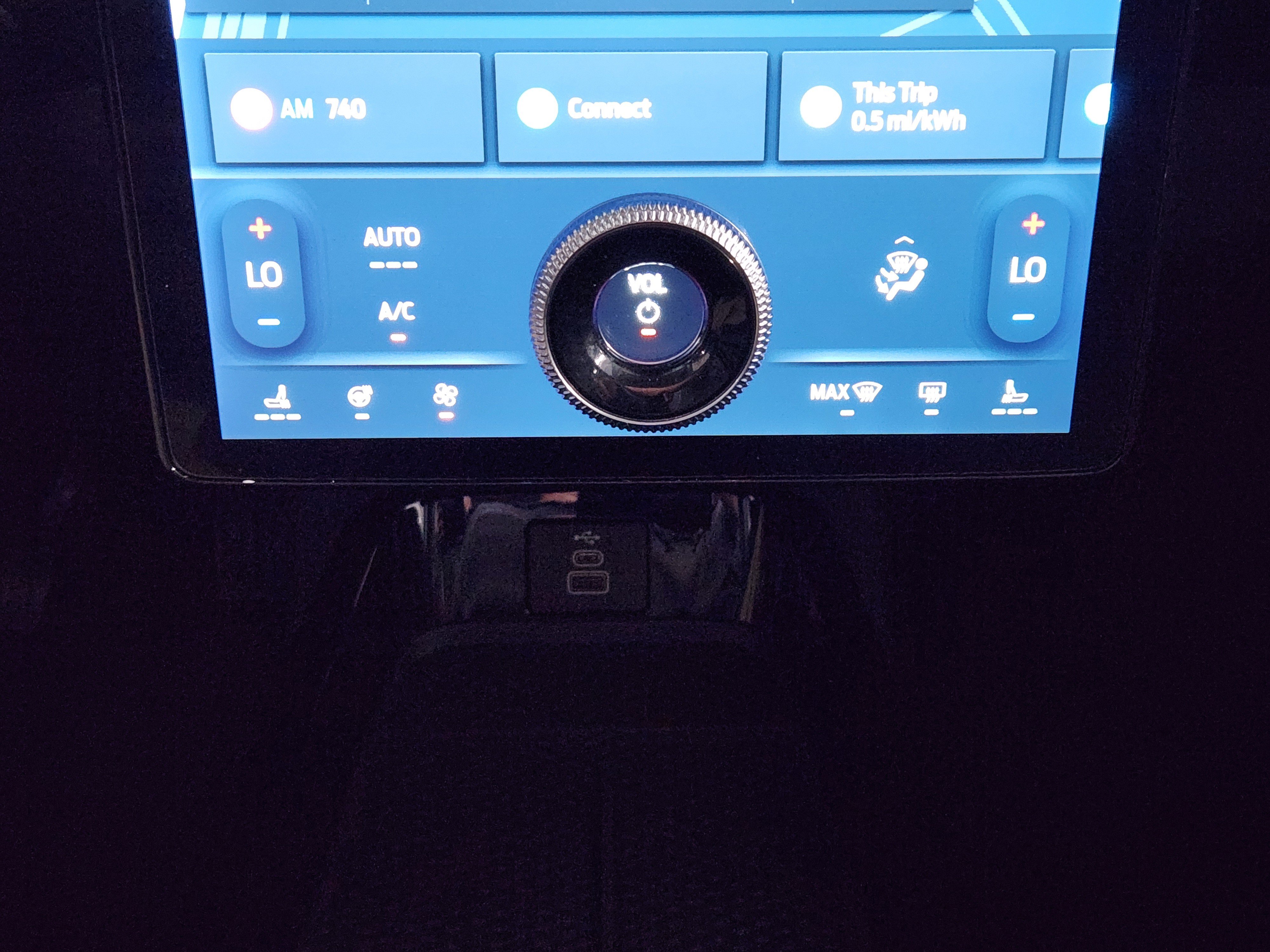 Certified 2026 Ford Mustang Mach-E Select w/ Comfort Package Lite RWD image 13