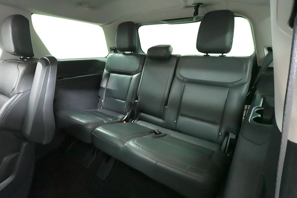 Certified 2025 Ford Expedition Active AWD/4WD image 30