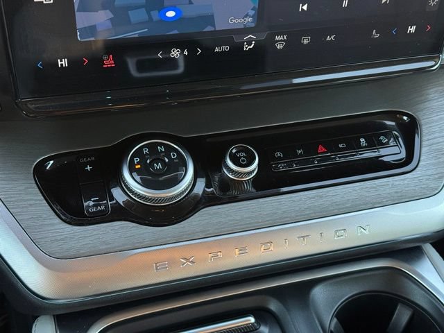 Certified 2025 Ford Expedition Max Platinum AWD/4WD image 15