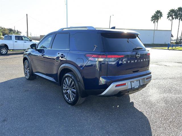Used 2022 Nissan Pathfinder SL w/ SL Premium Package image 3