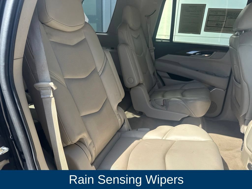 Used 2020 Cadillac Escalade Luxury AWD/4WD image 35