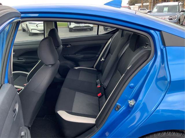 Used 2022 Nissan Versa SV image 12