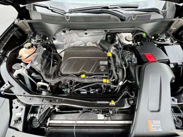 Used 2025 Chevrolet Trax LT w/ Driver Confidence Package image 26