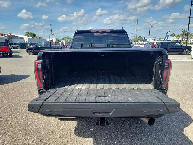 Used 2024 GMC Sierra 2500 AT4 w/ AT4 Premium Plus Package AWD/4WD image 11