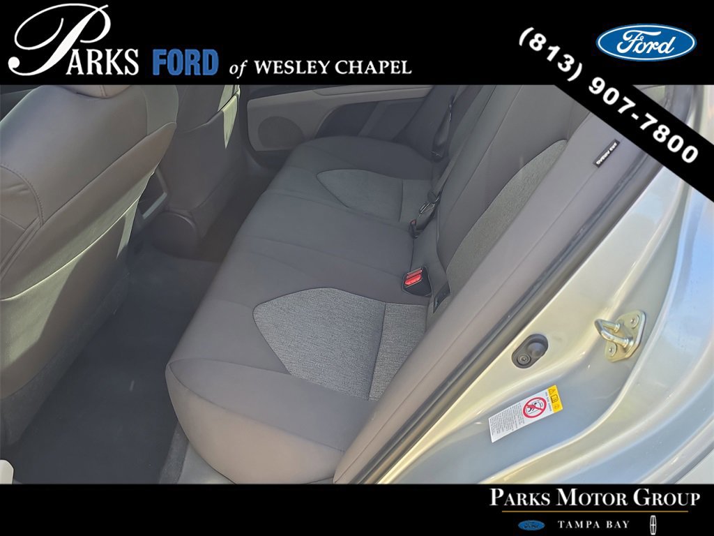 Used 2018 Toyota Camry L image 14