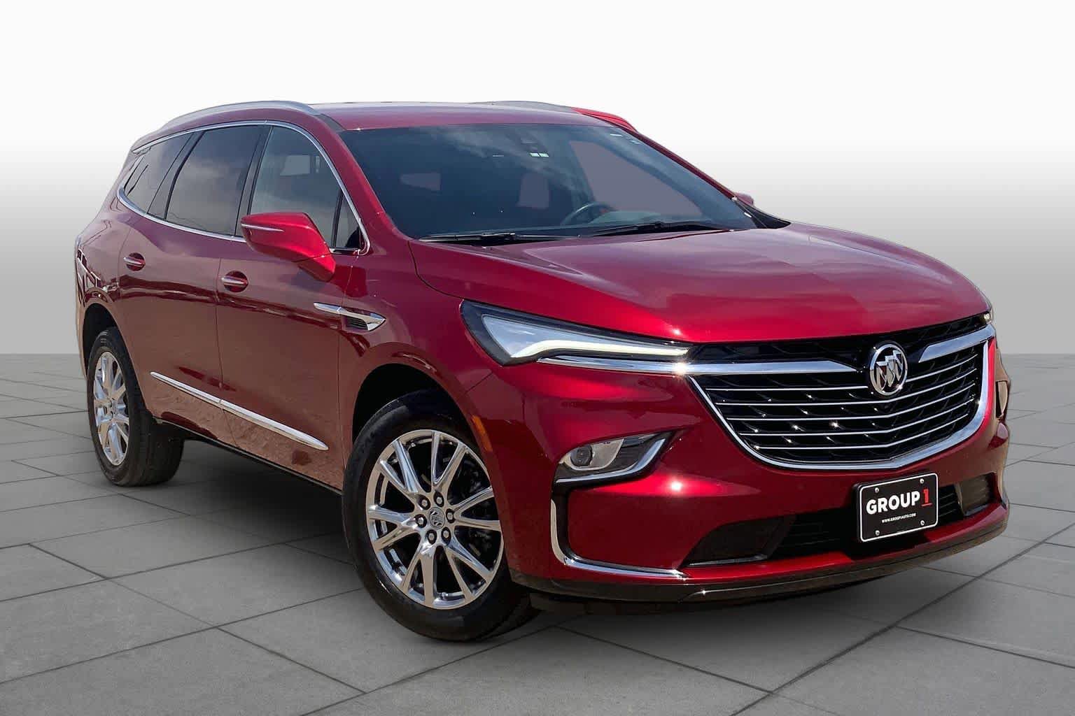 Used 2024 Buick Enclave Premium AWD/4WD image 3