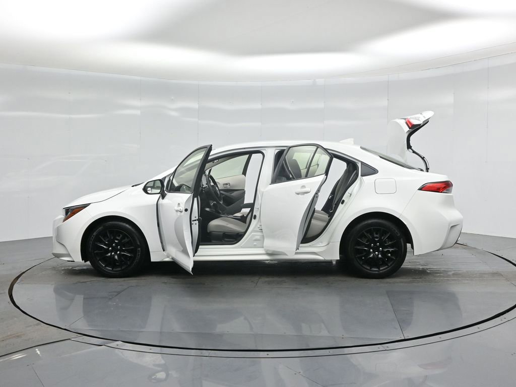 Used 2020 Toyota Corolla LE image 54