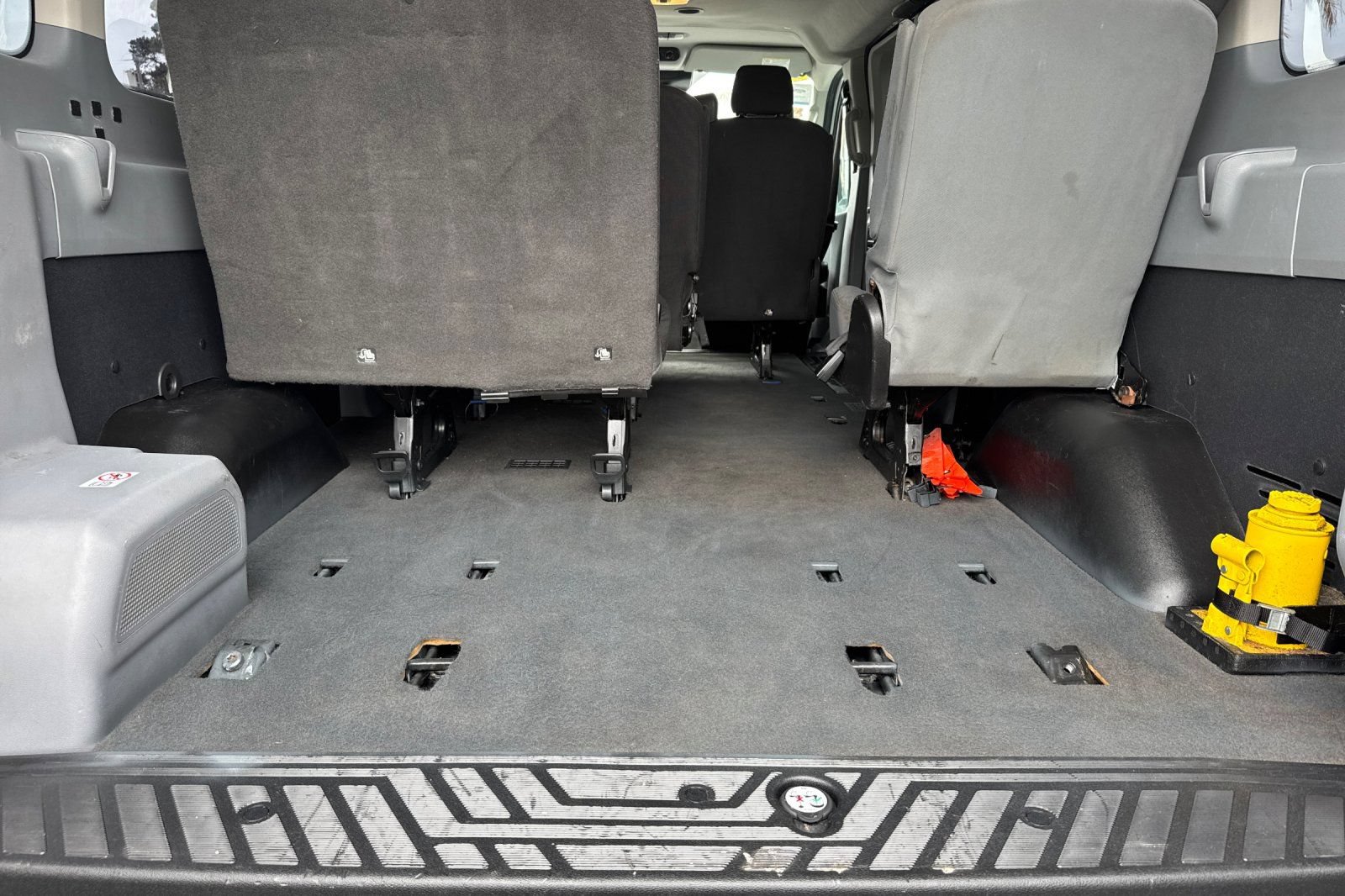 Certified 2019 Ford Transit 350 XLT RWD image 17