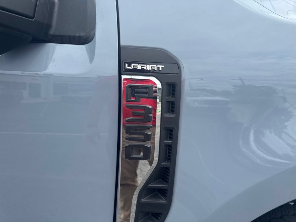 Certified 2025 Ford F350 Lariat w/ Lariat Ultimate Package AWD/4WD image 43