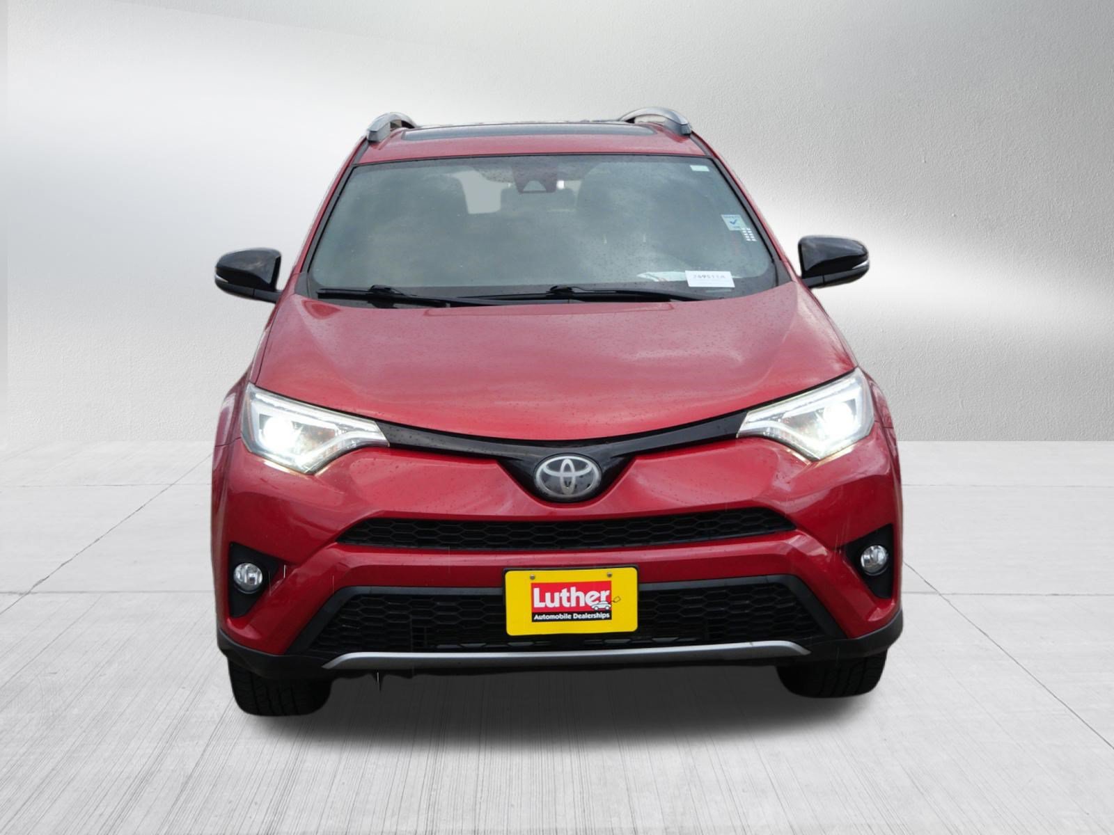 Used 2017 Toyota RAV4 SE w/ Power Special Value Package AWD/4WD image 2