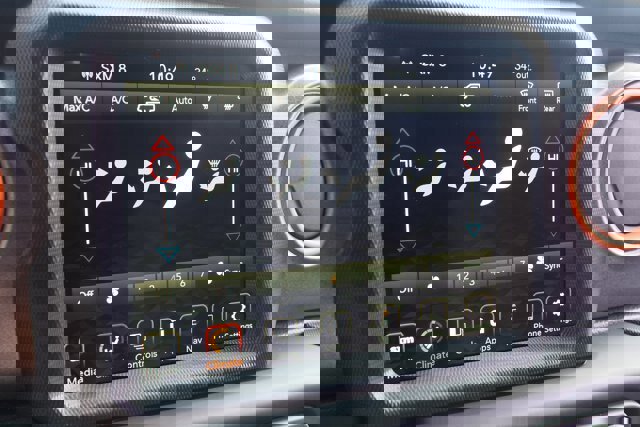 Used 2023 Jeep Gladiator Mojave w/ Trailer Tow Package image 27