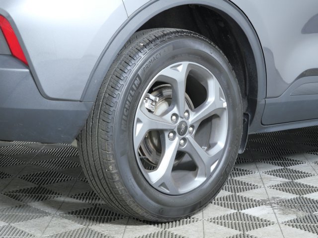 Certified 2025 Ford Escape ST-Line AWD/4WD image 7