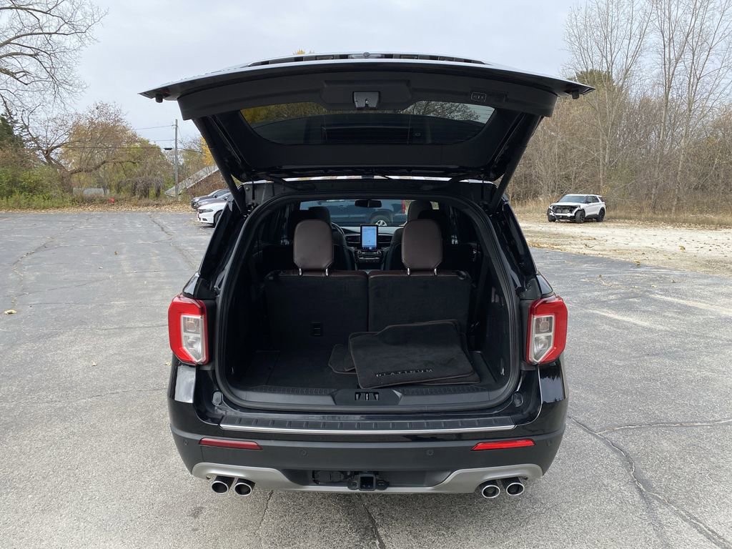 Certified 2023 Ford Explorer Platinum w/ Technology Package image 18