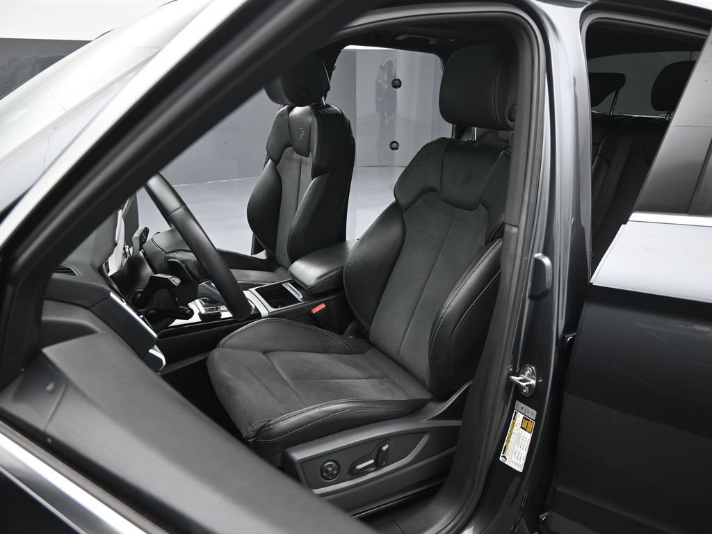Used 2021 Audi SQ5 Premium w/ Convenience Package AWD/4WD image 9