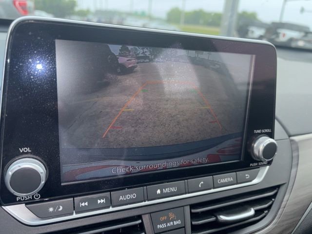 Used 2024 Nissan Altima 2.5 SV FWD image 17