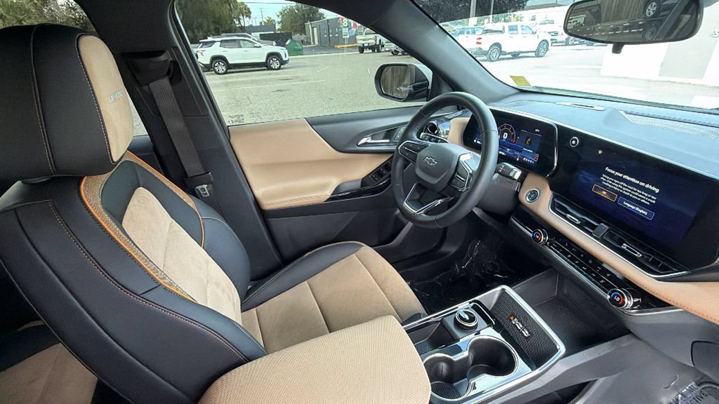 Used 2026 Chevrolet Equinox ACTIV FWD image 29