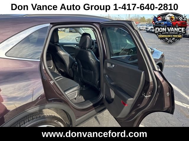 Certified 2023 Ford Escape Platinum image 32