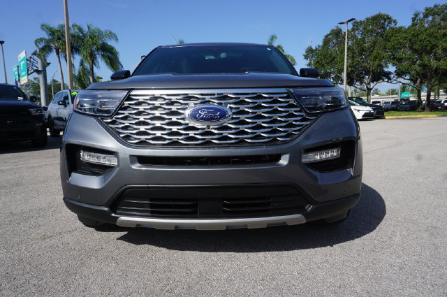 Certified 2023 Ford Explorer Platinum w/ Technology Package AWD/4WD image 30