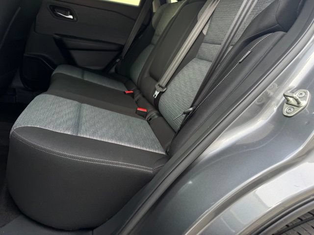 Used 2023 Nissan Rogue SV AWD/4WD image 8