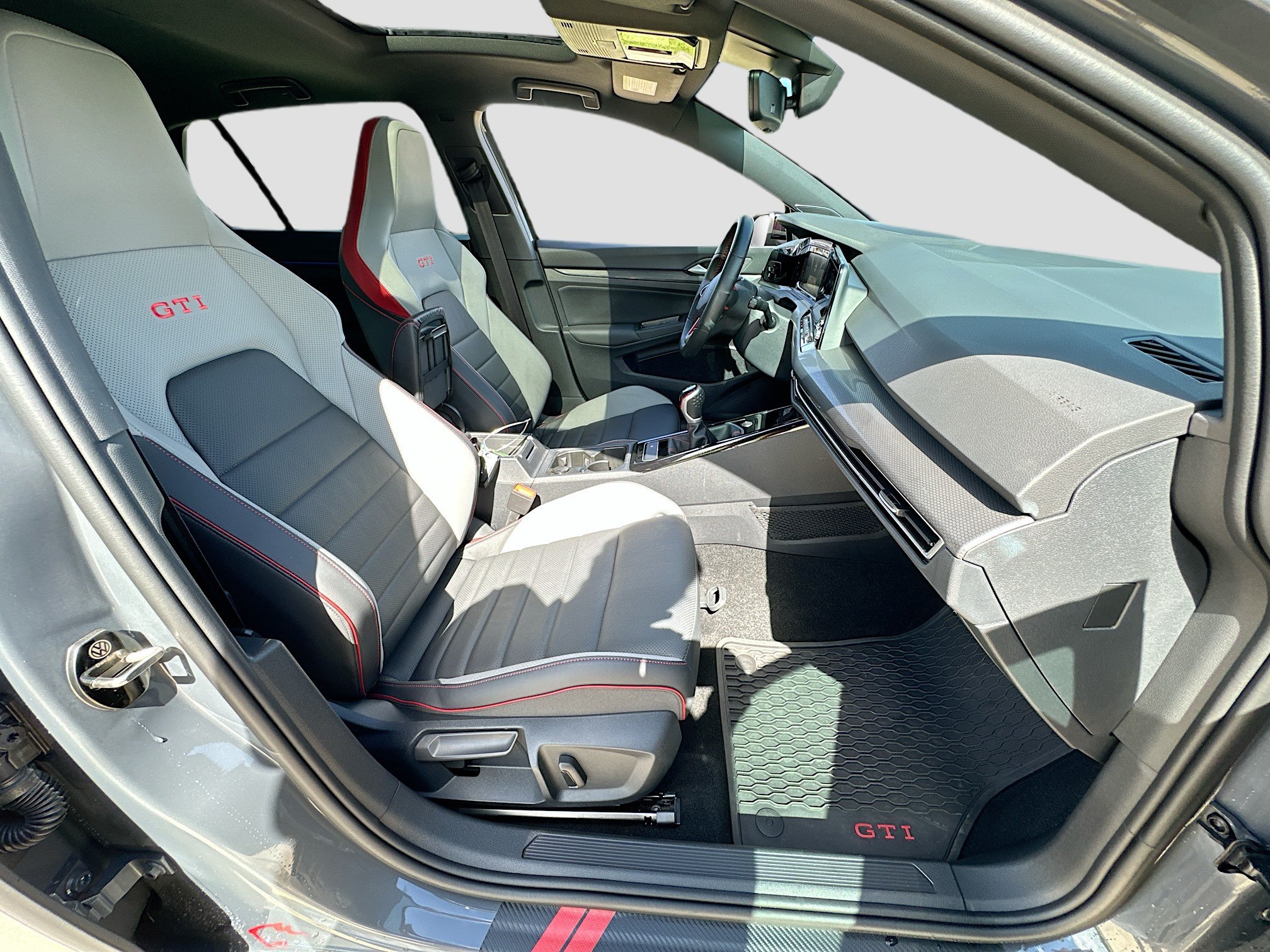 Used 2024 Volkswagen GTI Autobahn FWD image 28