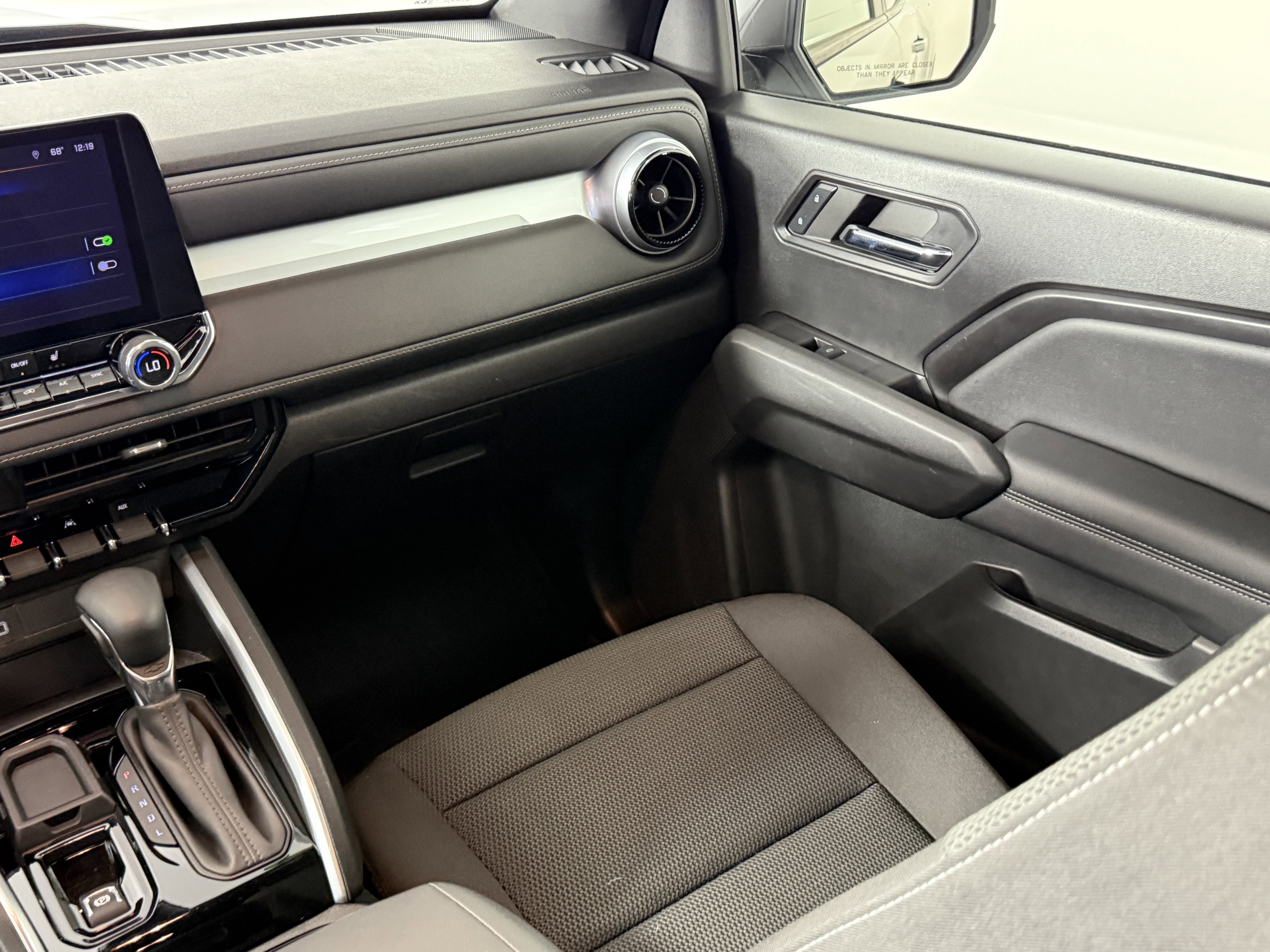 Used 2024 Chevrolet Colorado LT w/ LT Convenience Package II image 13