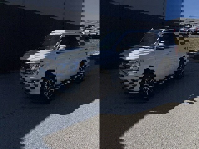 Certified 2020 Ford Expedition XLT w/ Equipment Group 202A image 4