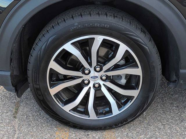 Certified 2025 Ford Explorer ST-Line AWD/4WD image 12